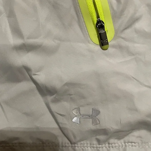 Running jacket - Picture 2 of 5